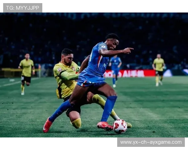 上海申花拉唐突破助攻锋线破门——点亮虹口夜空的进攻旋风 上海申花拉唐突破助攻锋线破门——点亮虹口夜空的进攻旋风