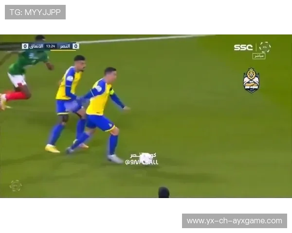 C罗抡起重炮破门，全场目瞪口呆